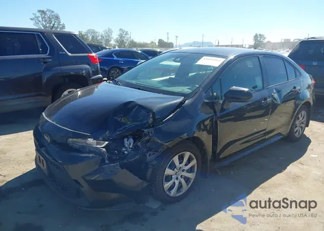 2020 Toyota Corolla Le z USA, uszkodzony, nr VIN JTDEPRAE2LJ078651